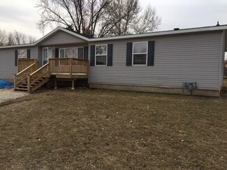 800 Evans Ave, Genoa, IL 60135