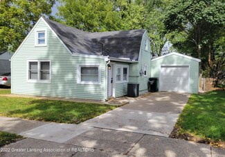 515 Robert St, Lansing, MI 48910