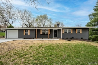 13 Alfresco Dr, Ballwin, MO 63021
