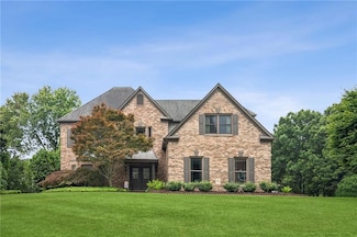 1800 Hunters Moon Dr, Alpharetta, GA 30005
