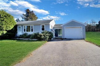 111 Dunns Corner Rd, Westerly, RI 02891