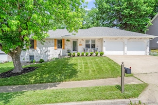 2601 Martinshire Ct, Columbia, MO 65203