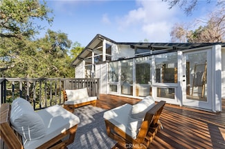1240 Journeys End Dr, La Canada Flintridge, CA 91011