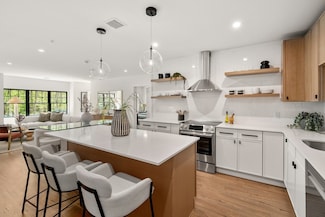 20 Audubon Way Unit 206, Canton, MA 02021