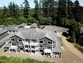 2815 Willows Rd Unit 211, Seaview, WA 98644