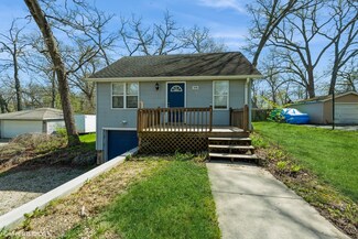 3116 Park Dr, Wonder Lake, IL 60097