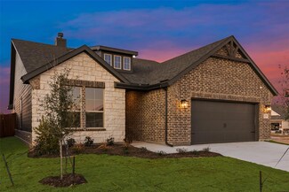 1245 Comal Ln, Springtown, TX 76082