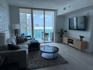 950 Brickell Bay Dr Unit 3500, Miami, FL 33131