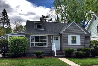 16 Irving Rd, Schenectady, NY 12302