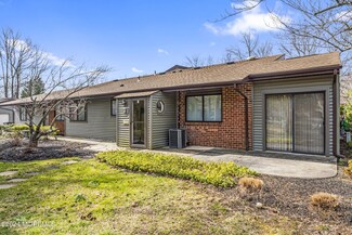 12 Hyannis Ct, Red Bank, NJ 07701