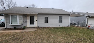 1318 Lindwood Dr, Carter Lake, IA 51510
