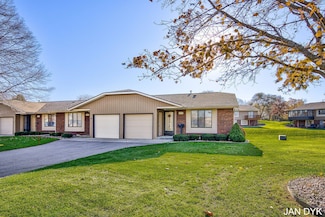 674 Waterview Ct SW Unit 26, Grandville, MI 49418