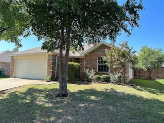 1521 Carrigan Ln, Denton, TX 76207