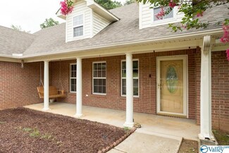 21763 Pinebrook Dr, Athens, AL 35614