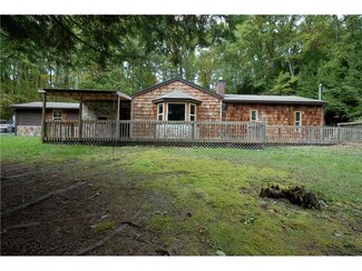 575 Nelson Rd, Farmington, PA 15437