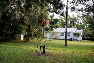 137 Carpenter Ave, Osteen, FL 32764