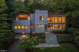 178 Highland Ave, Montclair, NJ 07042