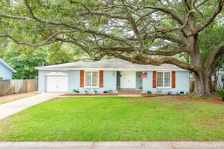 1130 Lee Shore Ln, Mount Pleasant, SC 29464