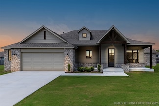 10704 S 278th Ave E, Coweta, OK 74429