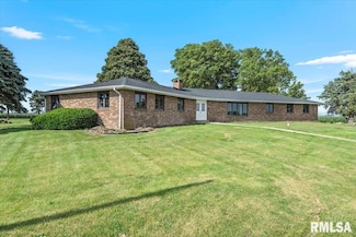 10918 Kossieck Rd, Blue Mound, IL 62513