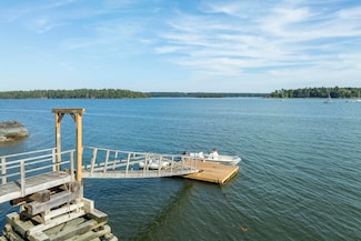 46 Blackstone Club Rd, Brunswick, ME 04011