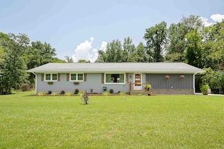 528 Rivermont Rd, Florence, AL 35634