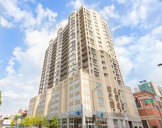 600 N Dearborn St Unit 611, Chicago, IL 60654