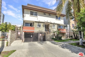11063 Cumpston St, North Hollywood, CA 91601