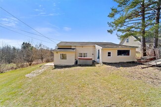 684 E Maine Rd, Johnson City, NY 13790