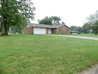 8106 N Myers Rd, Muncie, IN 47303