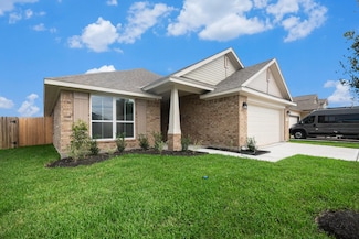 37 Greenbriar Loop, Angleton, TX 77515