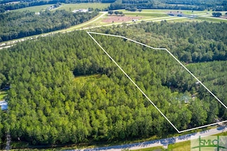 5739 Old Groveland Rd, Pembroke, GA 31321