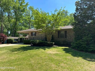 2100 Carolina Cir, Goldsboro, NC 27530