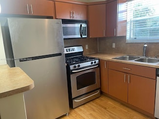 815 W 40th St Unit 7, Miami Beach, FL 33140