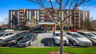 2201 S Grace St Unit 604, Lombard, IL 60148