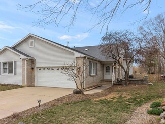 312 S Division St, Braidwood, IL 60408