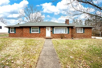 551 Crestwood Ave, Wadsworth, OH 44281