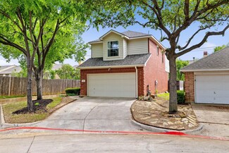 912 Palomino Dr, Euless, TX 76039