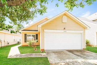 8238 Wallace Glen Dr, Charlotte, NC 28212