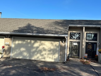 39 Round Lake Trail, Saint Paul, MN 55117
