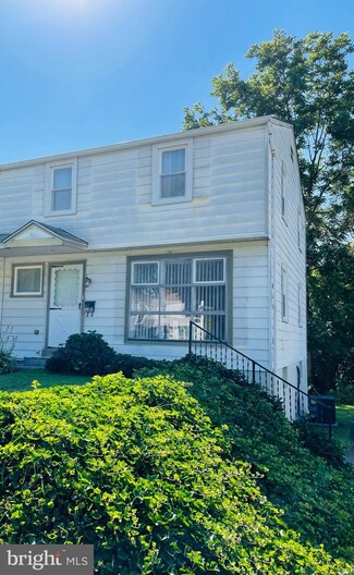 1202 Mulberry St, Brookhaven, PA 19015