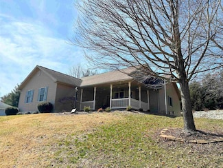 1003 SW 2nd St, Washington, IN 47501
