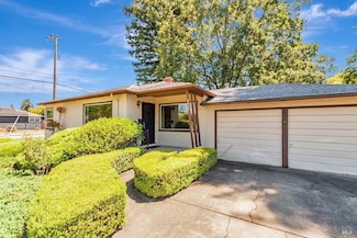 2268 Meyers Dr, Santa Rosa, CA 95403