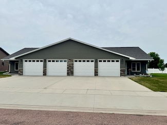 917 W 16th Ave, Mitchell, SD 57301