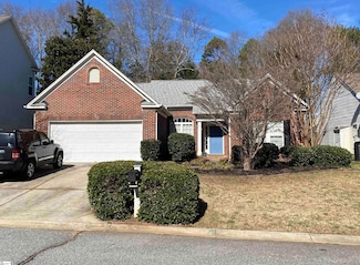 6 Bathurst Ln, Simpsonville, SC 29681