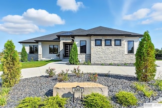 3203 S 206th St, Elkhorn, NE 68022