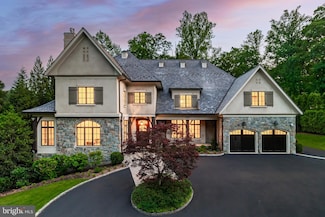 6910 Blaisdell Rd, Bethesda, MD 20817