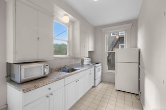 113 E Main St Unit 5, Meriden, CT 06450