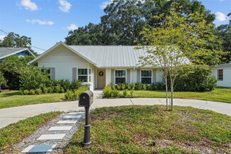 3315 W Hawthorne Rd, Tampa, FL 33611