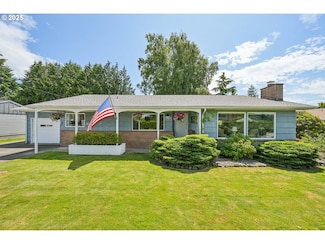 910 Crestline Dr, Longview, WA 98632
